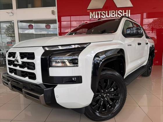 MITSUBISHI TRITON 2.4 BITURBO DIESEL CD KATANA 4X4 AUTOMÁTICO